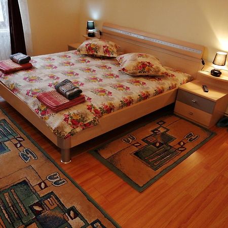 Casa Ovi Si Simo Hotell Haţeg Exteriör bild