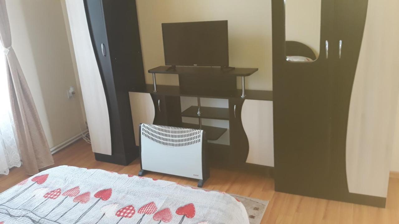 Casa Ovi Si Simo Hotell Haţeg Exteriör bild