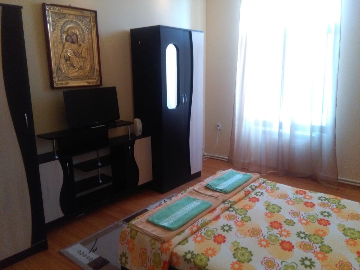 Casa Ovi Si Simo Hotell Haţeg Exteriör bild