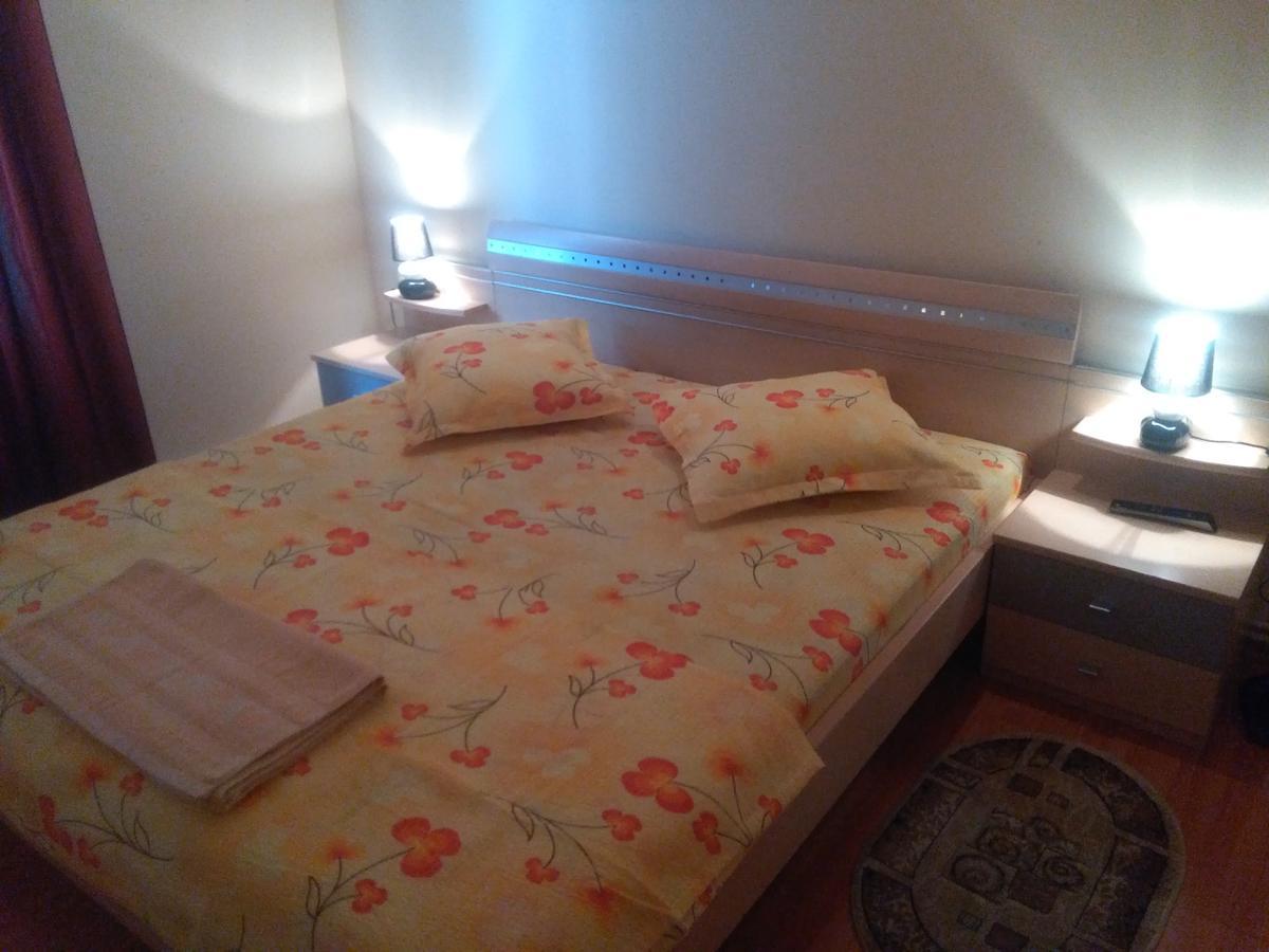 Casa Ovi Si Simo Hotell Haţeg Exteriör bild