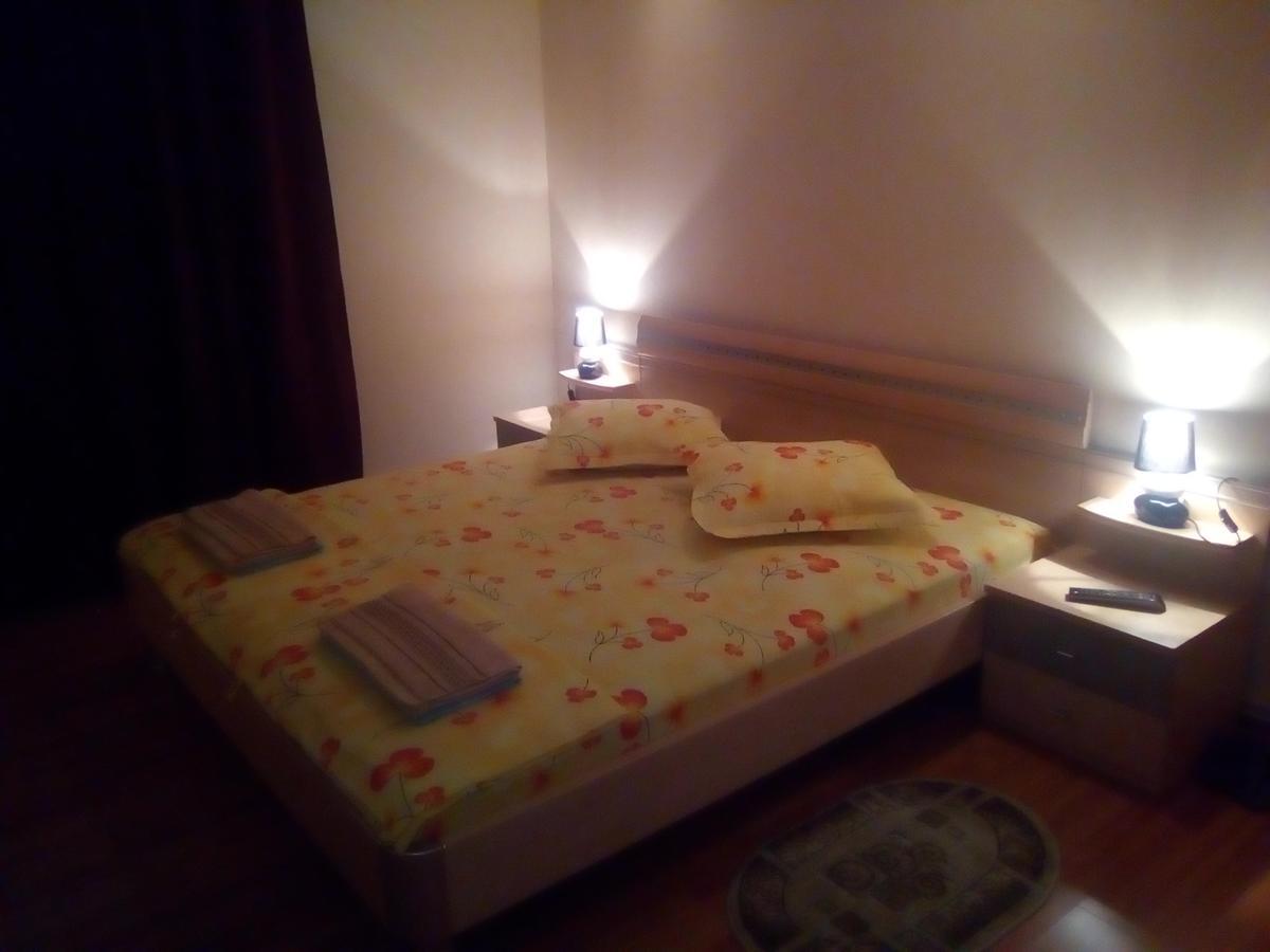 Casa Ovi Si Simo Hotell Haţeg Exteriör bild